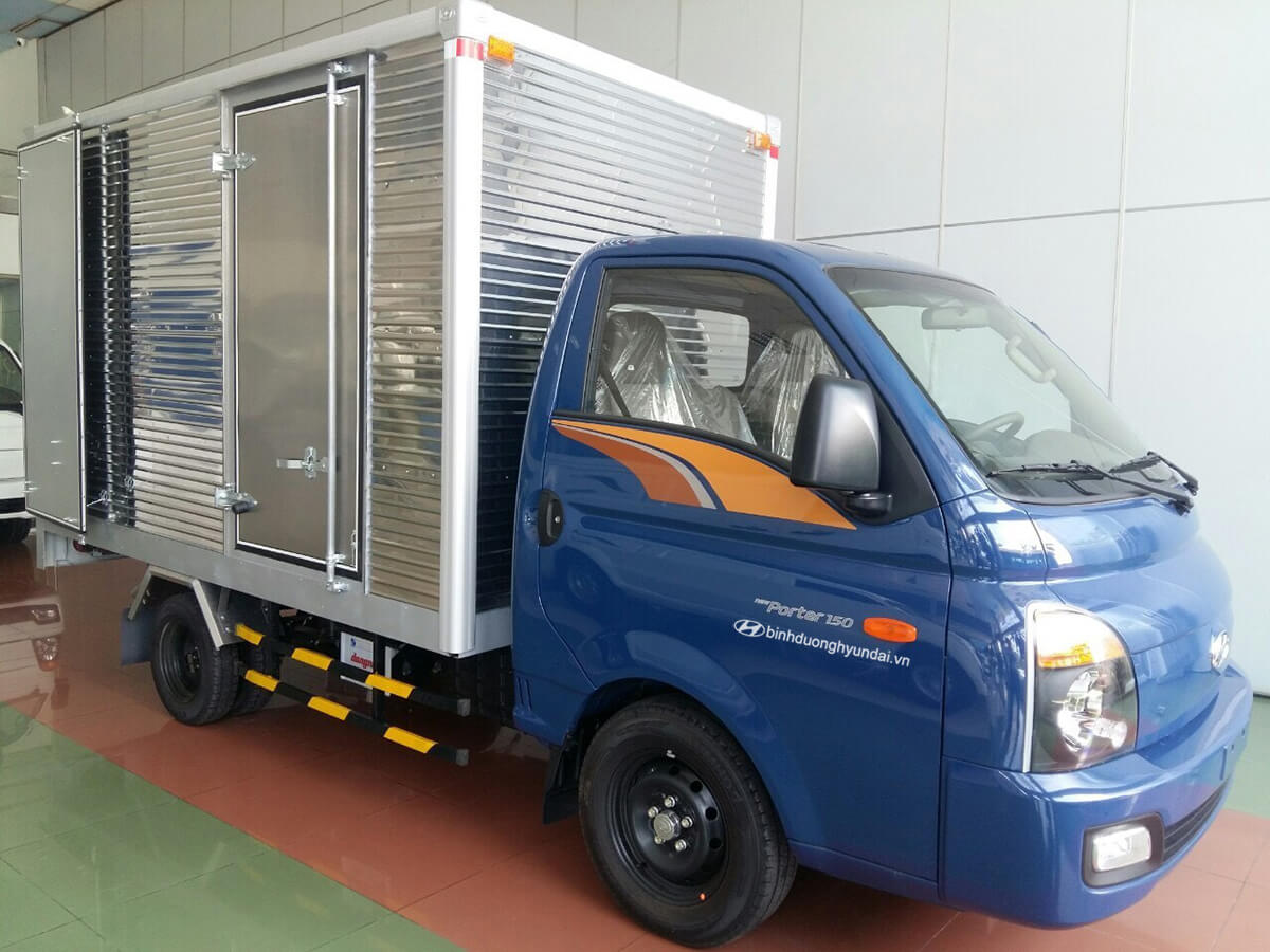 Hyundai Porter H150 thùng kín