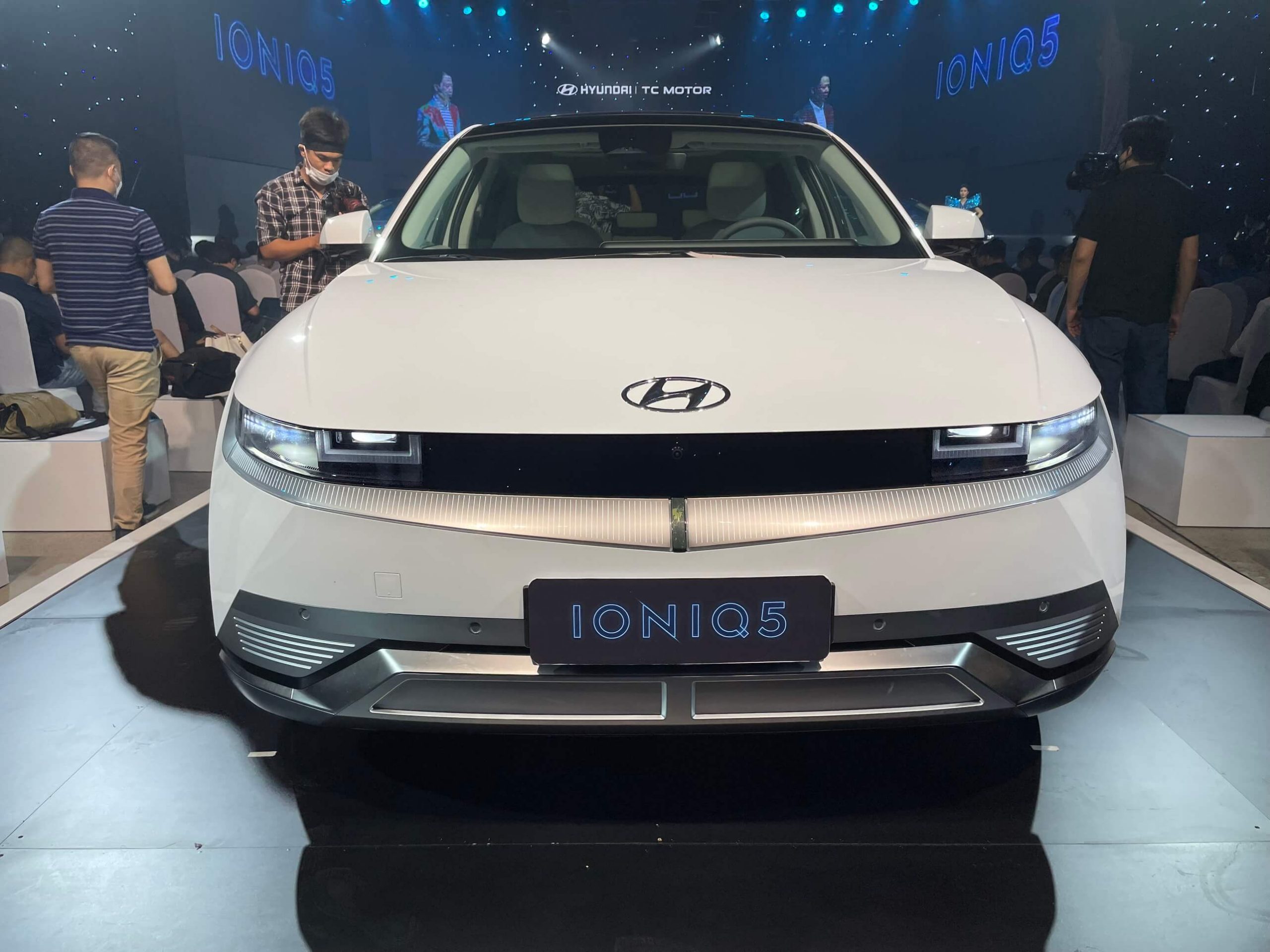 Thiết kế đầu xe ô tô điện Hyundai Ioniq 5